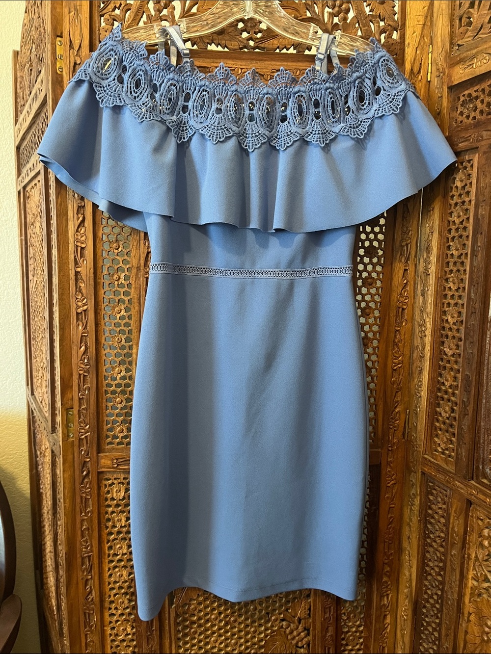 I.N. San Francisco One-Shoulder Lace Ruffle Dress in Blue